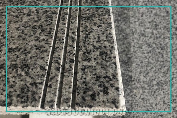 White Granite Grooved Three Cutting Lines Stair Steps