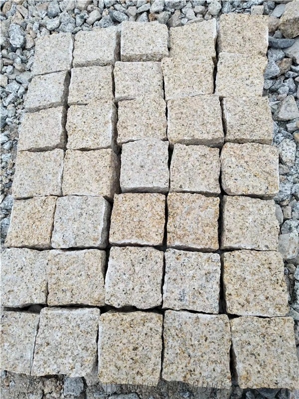 China Yellow Rust Granite Nature Split Cubes Wholesaler