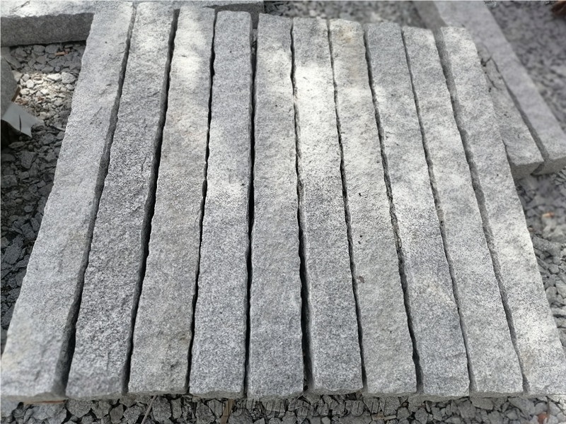 G603 Curbstone In The Garden