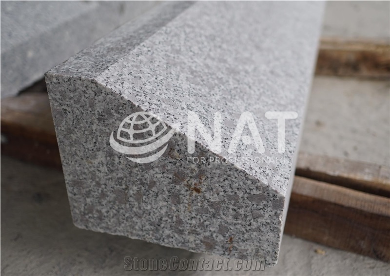 Vietnam Forest White SL Granite Kerbs Curbstone