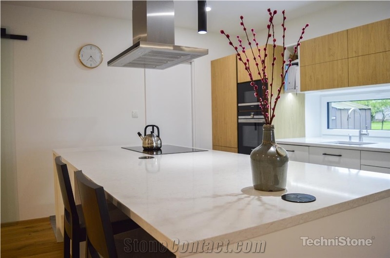 Noble Arco Quartz Private Residence Kitchen Countertops