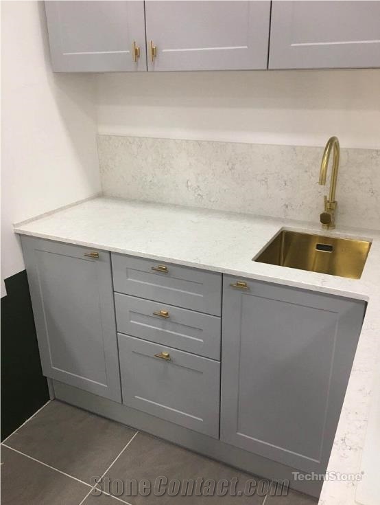 Noble Arco Quartz Private Residence Kitchen Countertops