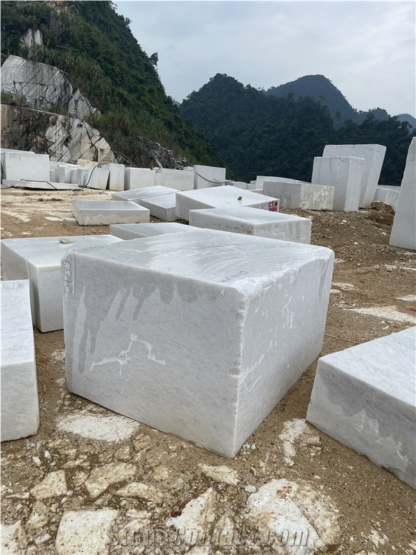 Vietnam White Marble Blocks- Fine And Medium Grains