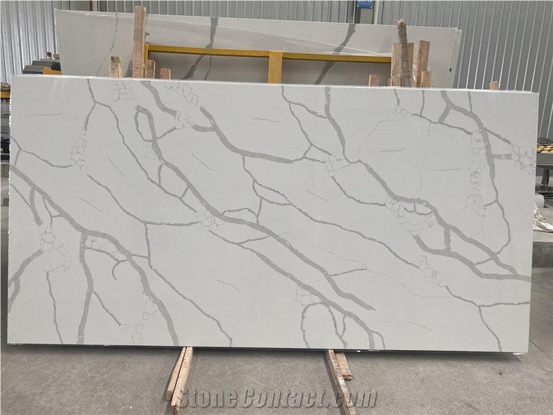 Calacatta Extra Quartz Slab