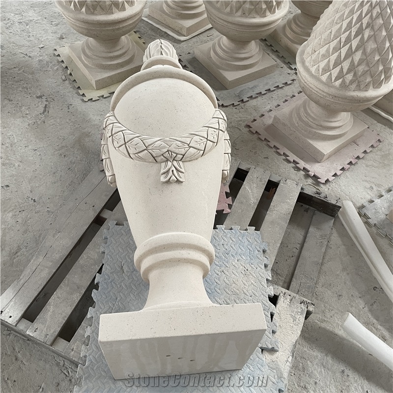 High Quality Hand Carved Beige Limestone Pillar Caps