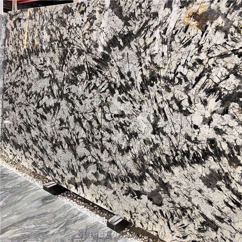 Luxury Good Quality Snow Mountain Granite Slabs For Wall