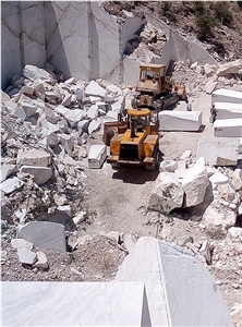 Statuario Mina Reale Marble Quarry
