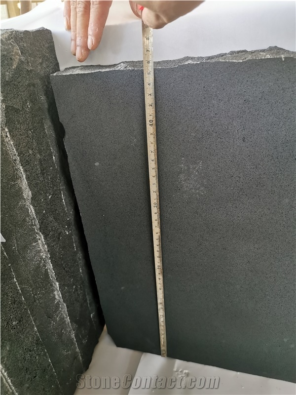 China Bluestone Wall Caping With Natural Split Sides