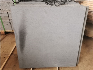 Hainan Black Basalt Cut To Size Paving Stone With Regular Holes