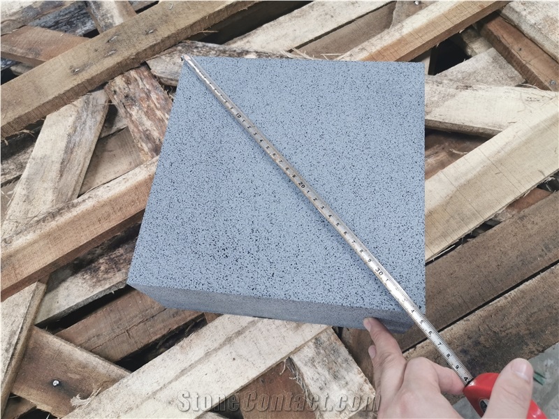 Hainan Grey Basalt10cm Small Sized Driveway Paver