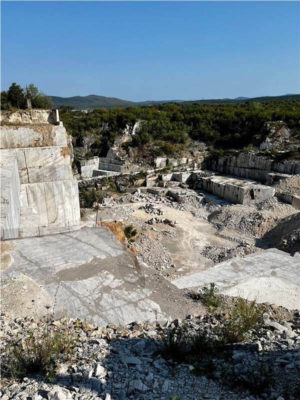 Aurisina Granitello Quarry