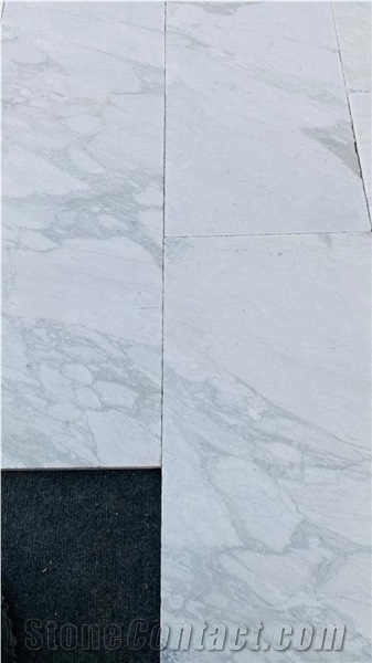 Arena White Dolomite Marble Tiles