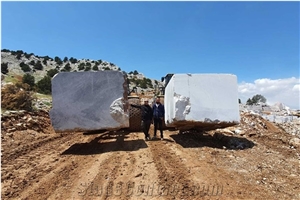 HBB Tundra Grey Marble Blocks