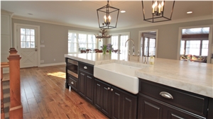 Cristallo Quartzite Kitchen Isand Countertops