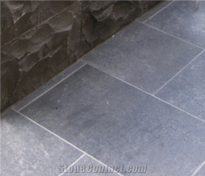 Flamed Basalt Flooring Tiles 3/4"