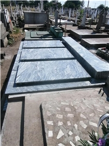 Viscont White Wavy Granite Monuments