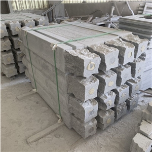 Natural Granite Curved Palisade, Granite Garden Pillar