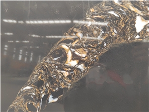 Beautiful Calacatta Golden Veins Quartz Stone