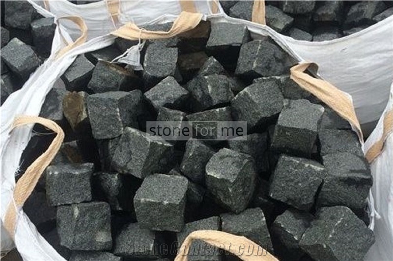 Black Basalt Split Paving Cube Stone 8/10Cm