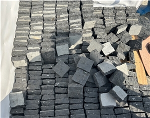 Black Andesite Cube Stone Paving Stone
