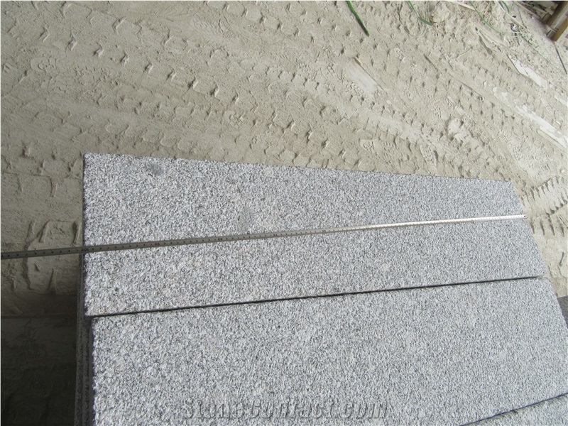 G602 DL Grey Granite Kerbstone Curbstone Sandblasted