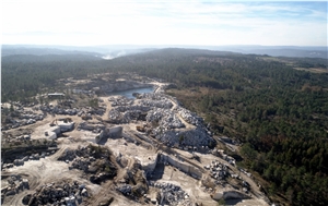 Macheado Lapa Granite Quarry