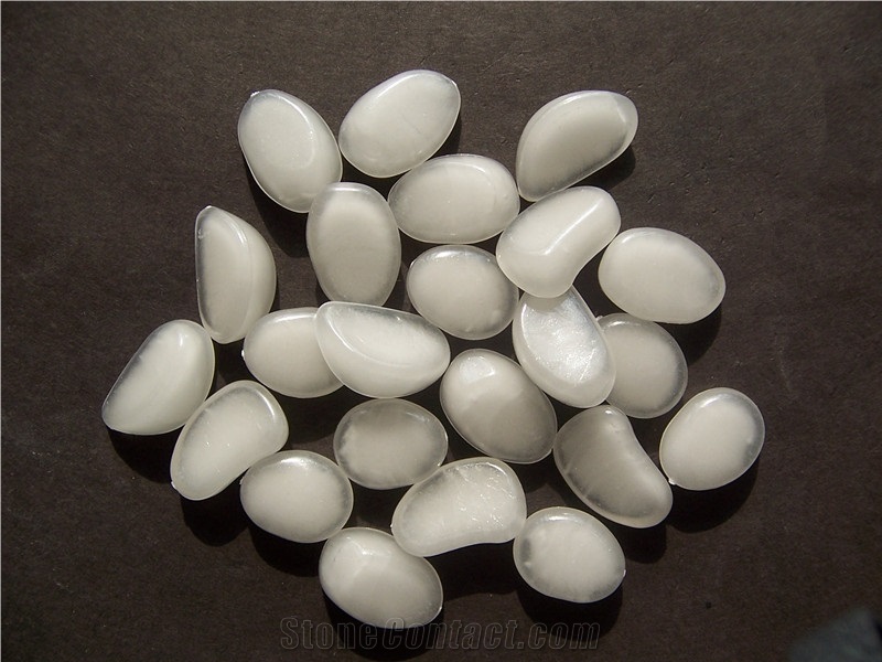 Glow In The Dark White Pebbles Stones Wholesale
