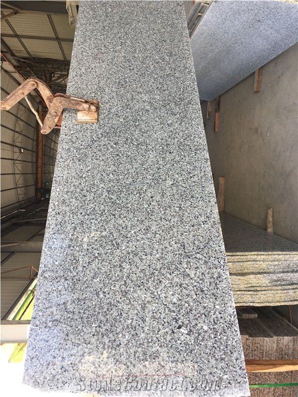 China New G439 Granite Cut To Size Stair Tiles