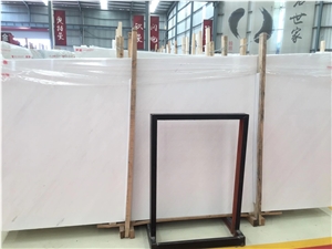 Hot Sale Sivec White Marble Slabs