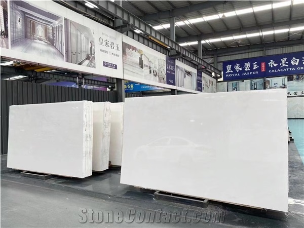 China Han White Marble M5101 Polished Slabs For Living Room