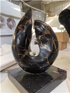 Modern Style Surface Black Gold Marble Sculptures