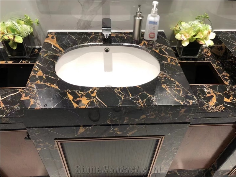 Modern Style Surface Black Gold Marble Sculptures