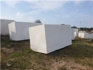 Kuna Romana Beige Marble Blocks