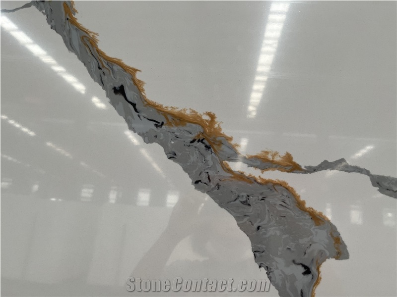 China Engineered Calacatta Lion Quartz Slab With Gold Veins