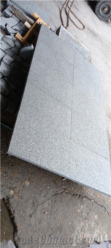 G654 Dark Grey Granite Flamed Tiles