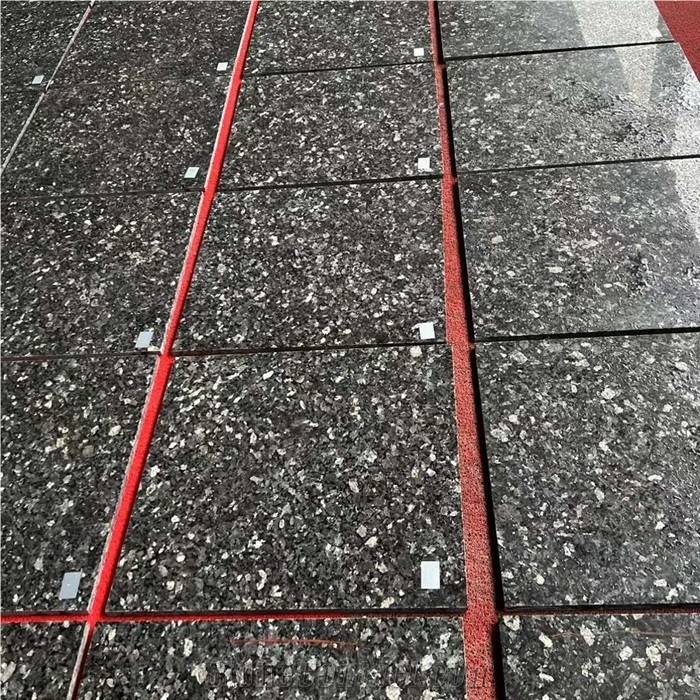 Polished Silver Pearl Granite Flooring Tiles