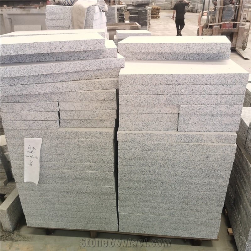 China New G603 Granite White Flamed Slabs/Tiles Best Price