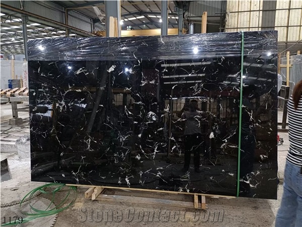 China Ice Black Large Size Slabs For Indoor Flooring Design