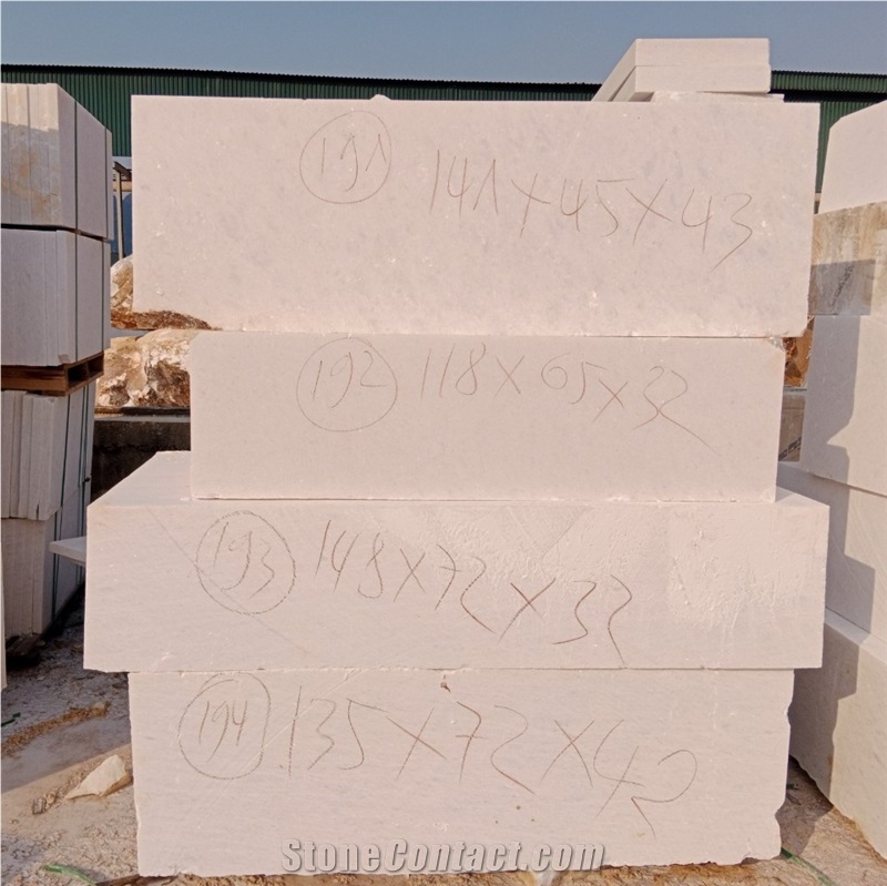 Viet Nam Natural Crystal White Marble Block Quarry Owner