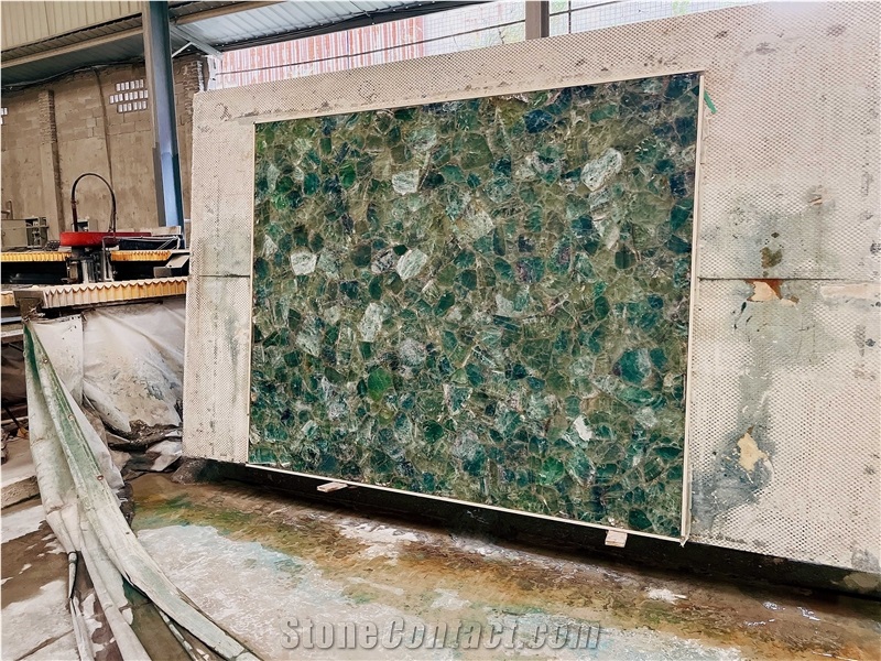 Green Crystal Quartz Semiprecious Stone Round Table Slab