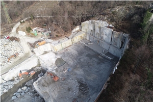 Beola Argentata Di Monte Quarry