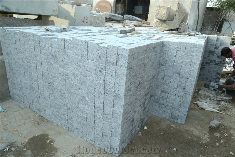 Cotton White Granite Cobbles