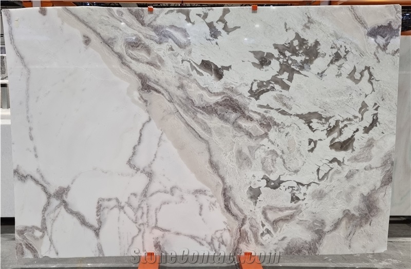 Dover White Marble Slabs In Italy
