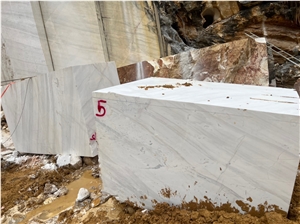 Quy Hop Nghe An Pure White Marble Quarry