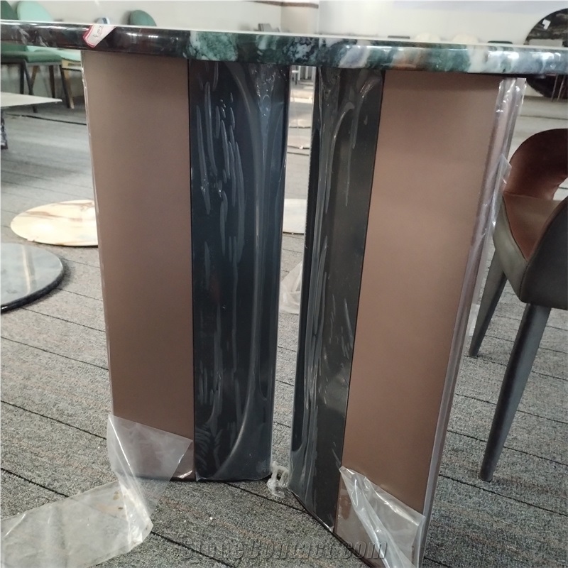 Forest Green Quartzite Table Tops With Wooden Table Legs