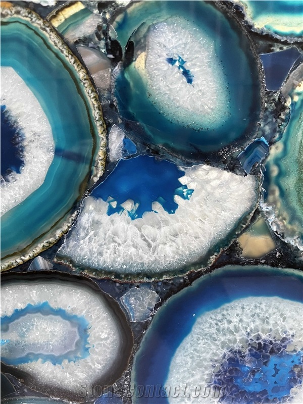 Blue Agate Tiles With White Light