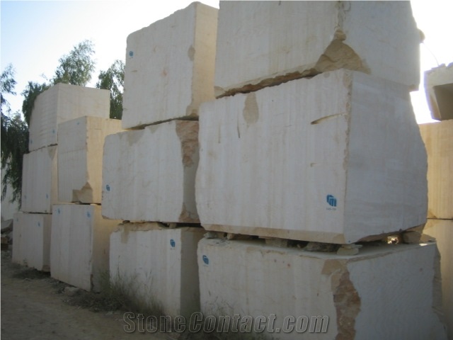 Kuzda Beige Limestone Blocks