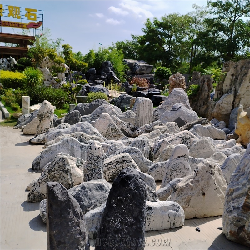 Natural Small Size Black Mount Boulders Stone For Monolith