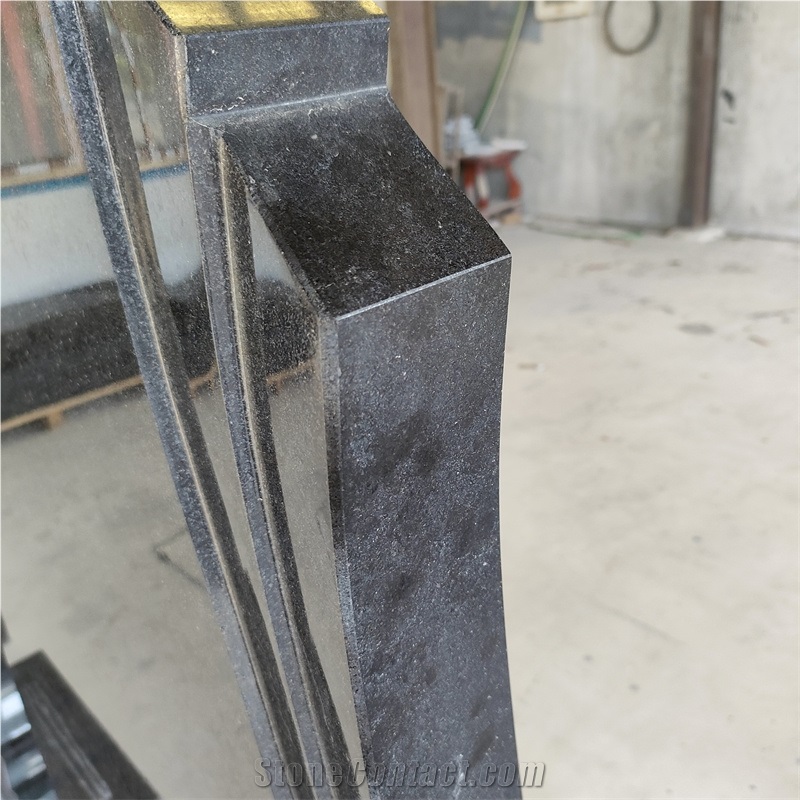 Polishing Pure Black Granite Monument For Cemetery Tombstone