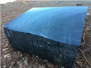 Black Maku Marble Blocks